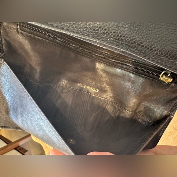 Vintage CHANEL Black Caviar Leather CC Logo Envelope Wallet - Picture 11 of 13